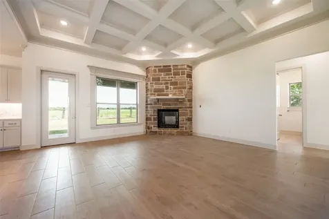 100 Eagle Court Glen Rose TX 76077