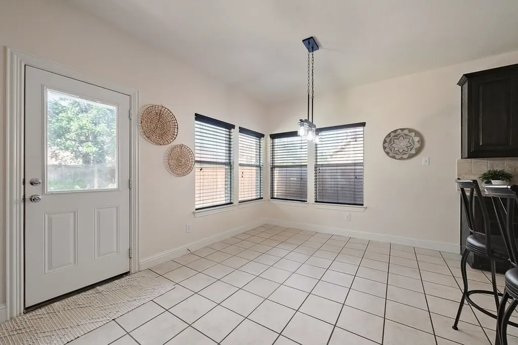 712 Lathrop Street Lantana TX 76226