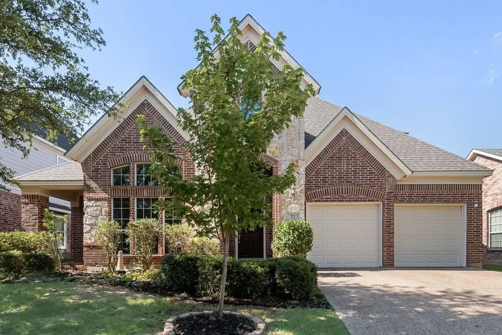712 Lathrop Street Lantana TX 76226