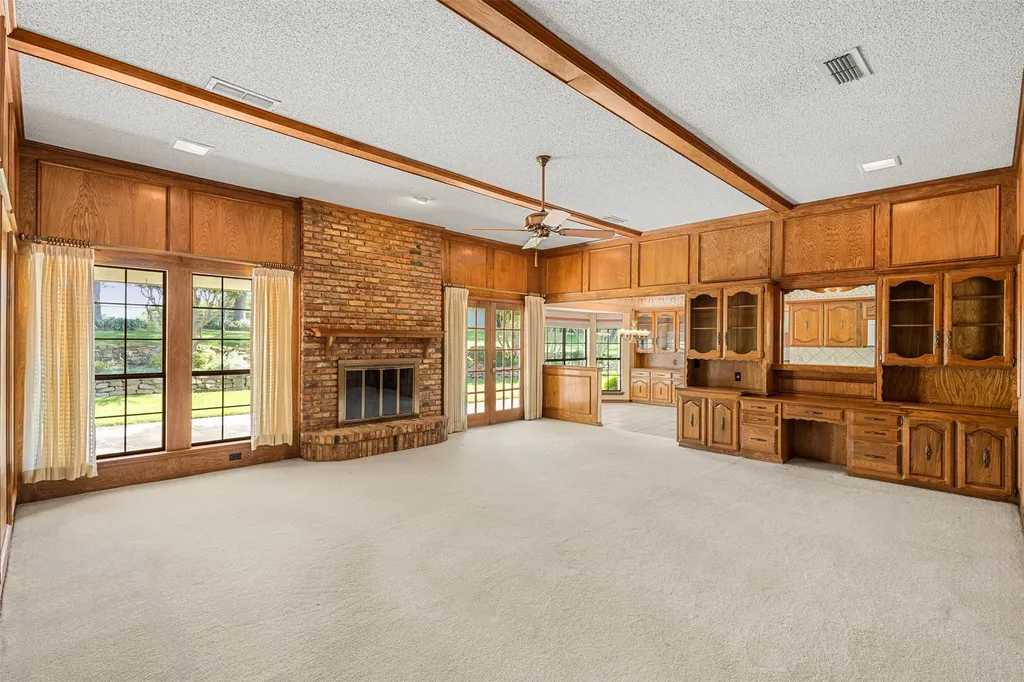 110 Cedar Drive Oak Leaf TX 75154