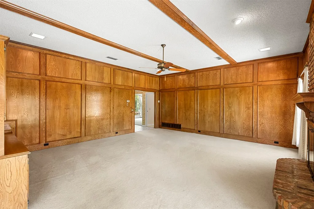 110 Cedar Drive Oak Leaf TX 75154