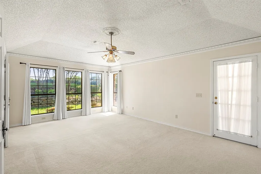 110 Cedar Drive Oak Leaf TX 75154