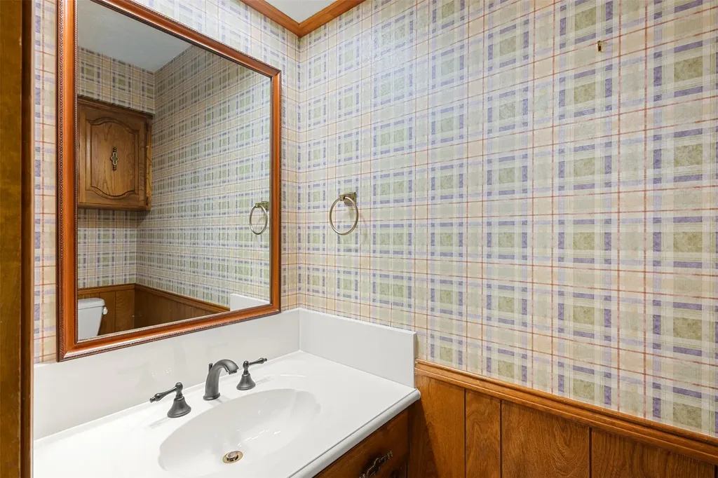 110 Cedar Drive Oak Leaf TX 75154