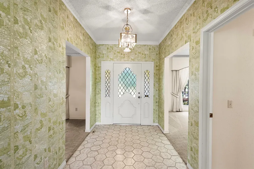 110 Cedar Drive Oak Leaf TX 75154
