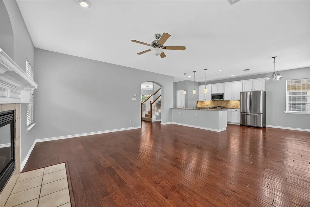 1013 Wenk Drive Aubrey TX 76227