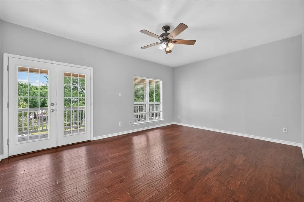 1013 Wenk Drive Aubrey TX 76227
