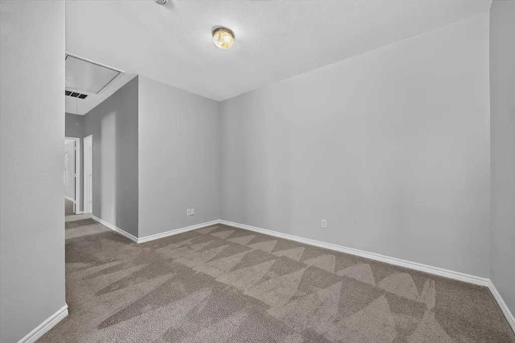 1013 Wenk Drive Aubrey TX 76227