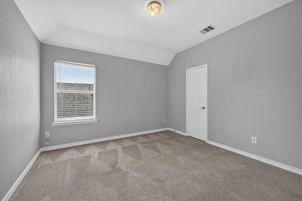 1013 Wenk Drive Aubrey TX 76227