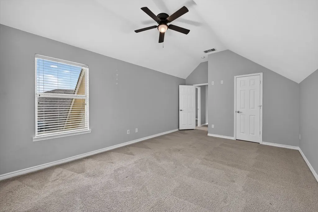 1013 Wenk Drive Aubrey TX 76227