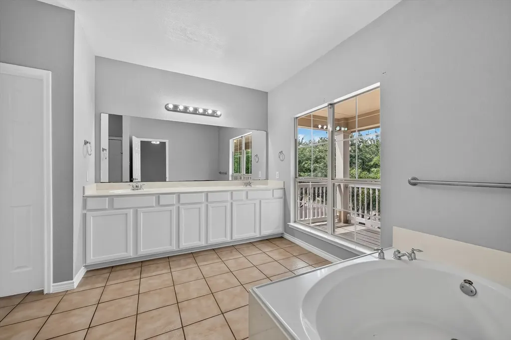 1013 Wenk Drive Aubrey TX 76227