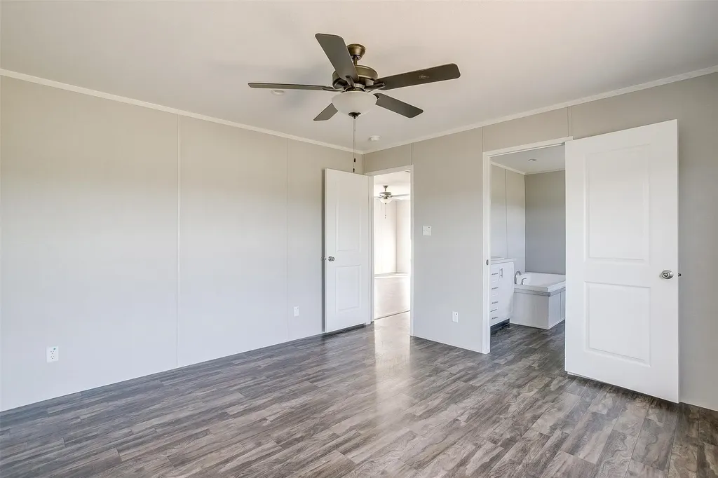4417 County Road 423 Grandview TX 76050