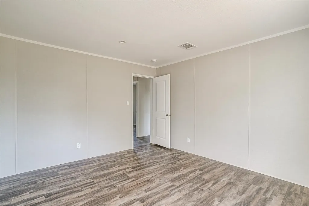 4417 County Road 423 Grandview TX 76050
