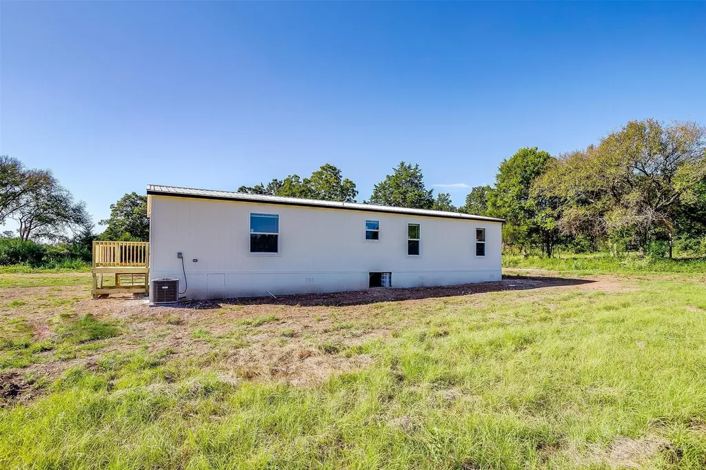4417 County Road 423 Grandview TX 76050
