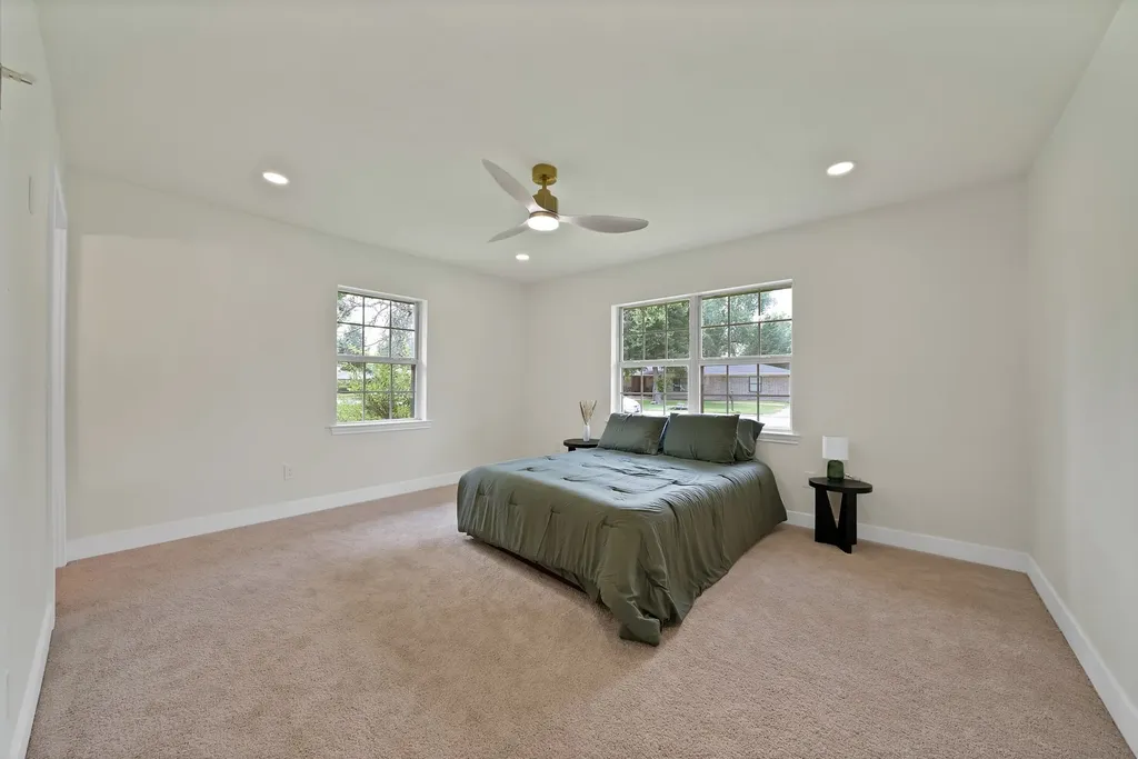 1618 Comanche Trail Garland TX 75043