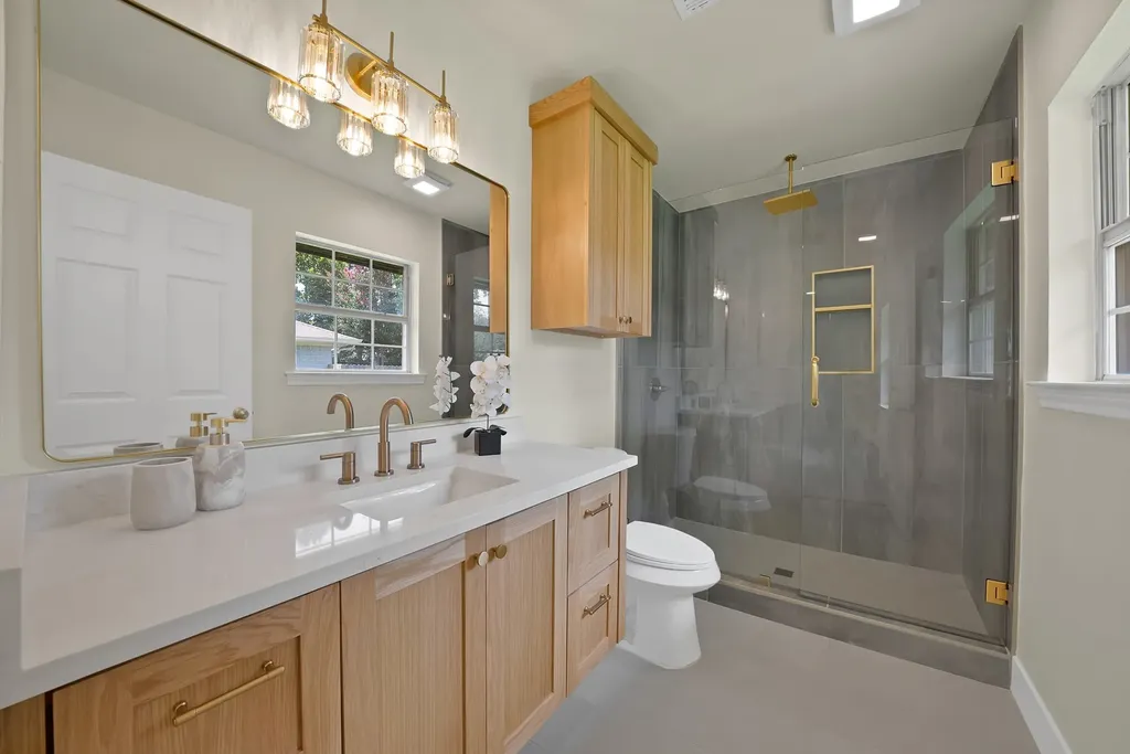 1618 Comanche Trail Garland TX 75043