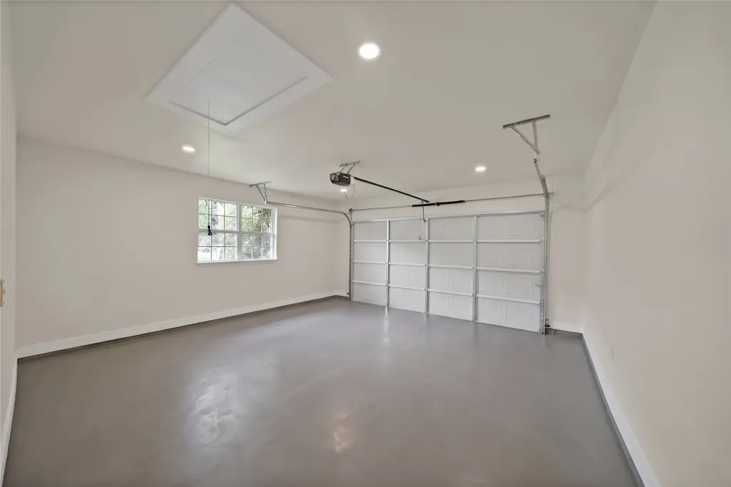 1618 Comanche Trail Garland TX 75043