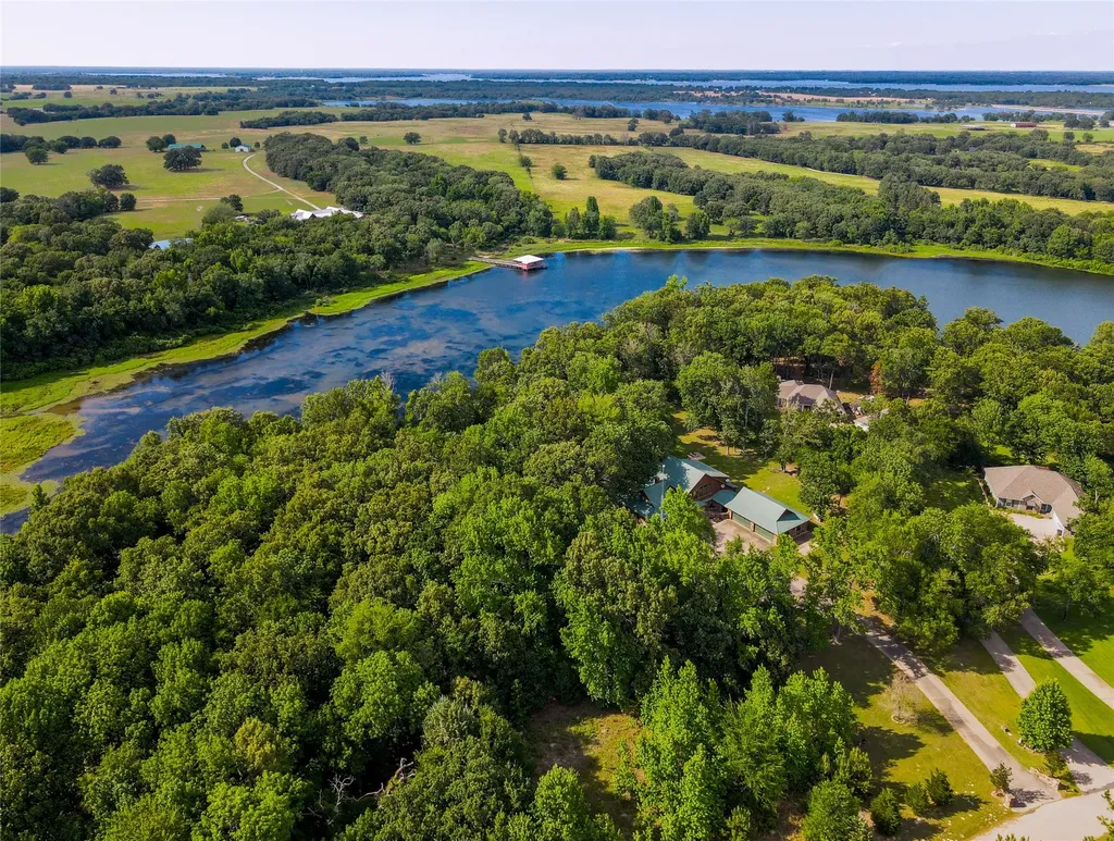 660 County Road 1503 Alba TX 75410