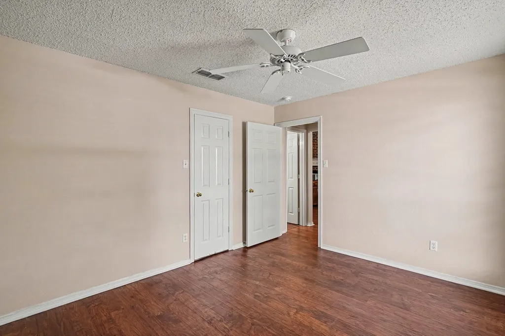 1249 Cross Creek Drive Kennedale TX 76060