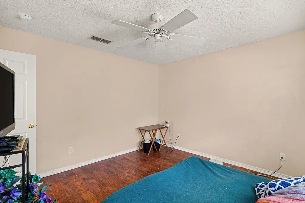 1249 Cross Creek Drive Kennedale TX 76060