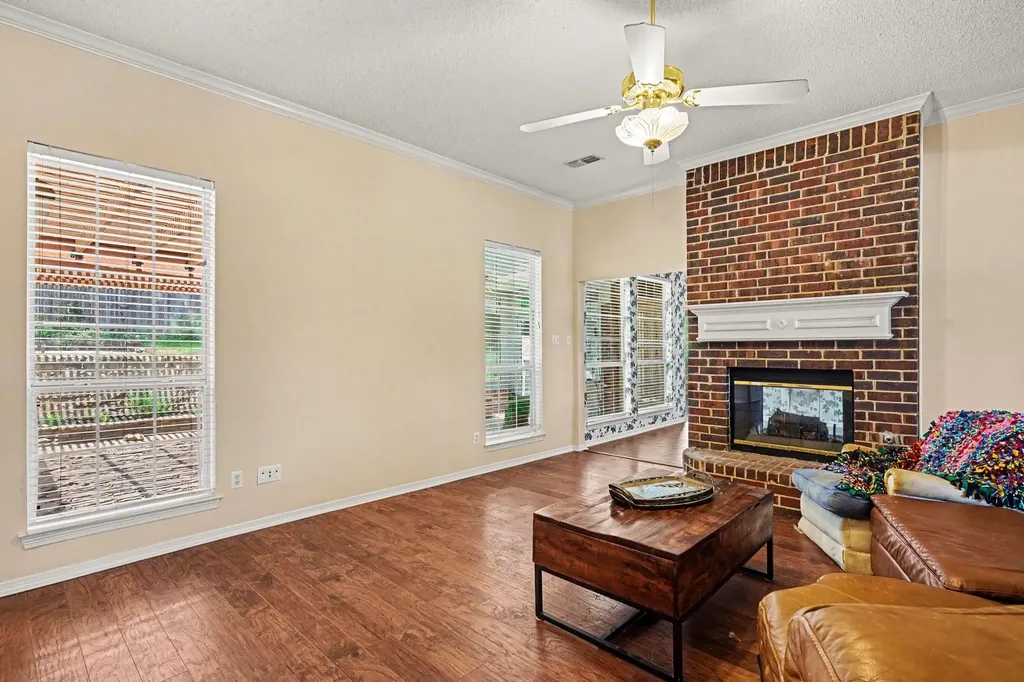 1249 Cross Creek Drive Kennedale TX 76060
