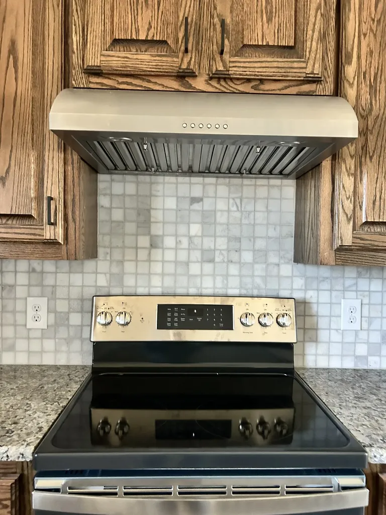 483 Rs County Road 1605 Point TX 75472
