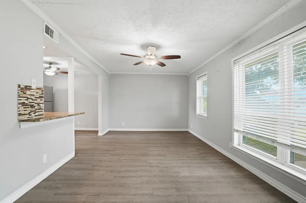 2430 Mark Drive Mesquite TX 75150