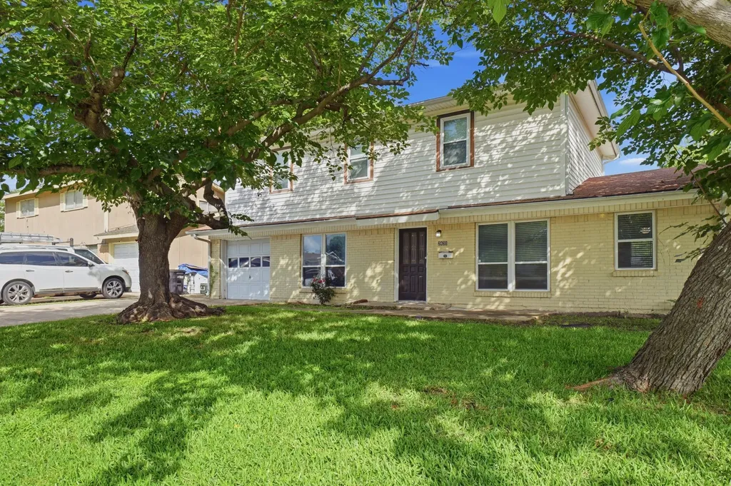2430 Mark Drive Mesquite TX 75150