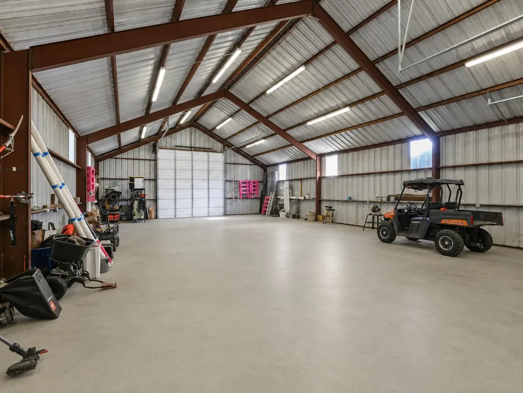 16900 County Road 706 Leonard TX 75452