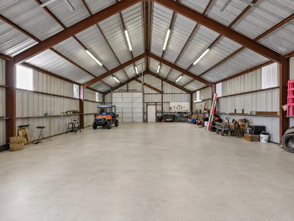 16900 County Road 706 Leonard TX 75452
