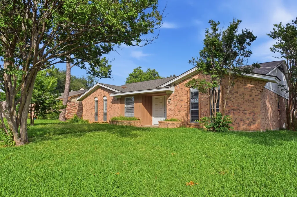 2324 Lovell Drive Mesquite TX 75150