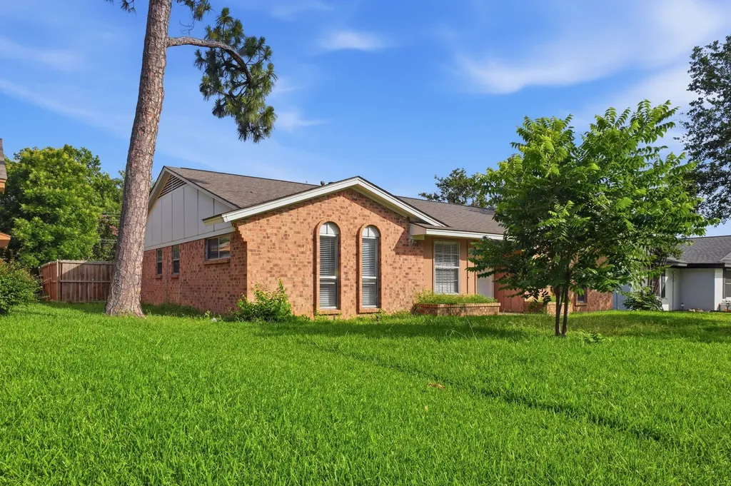 2324 Lovell Drive Mesquite TX 75150