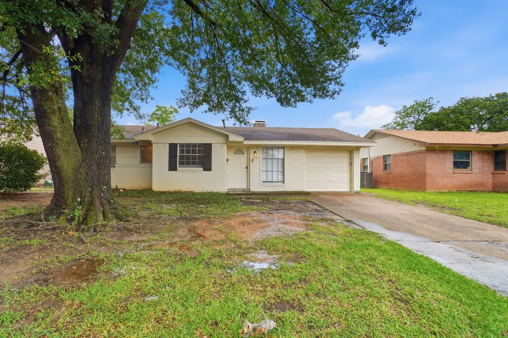 2301 Narobi Place Mesquite TX 75149