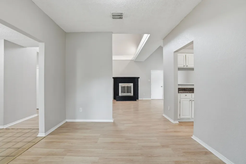 512 Buttercup Trail Mesquite TX 75149
