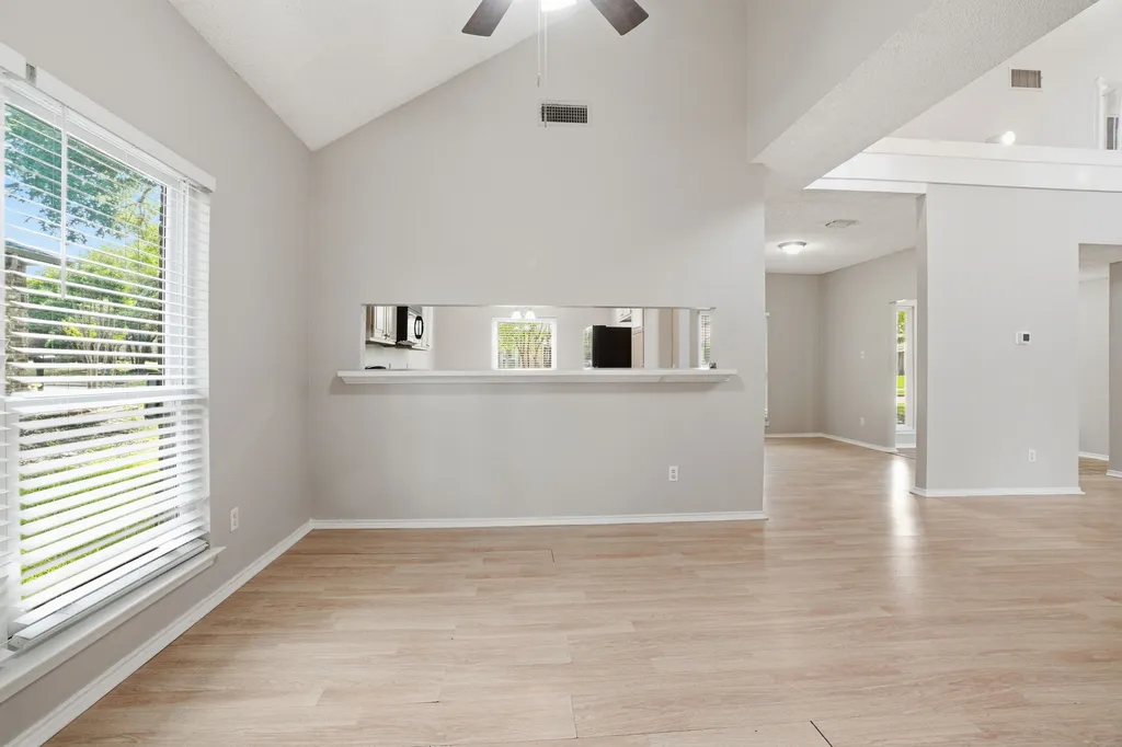 512 Buttercup Trail Mesquite TX 75149