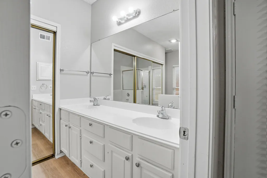 512 Buttercup Trail Mesquite TX 75149