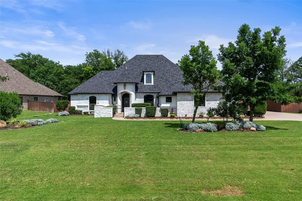 110 Red Oak Drive Krugerville TX 76227