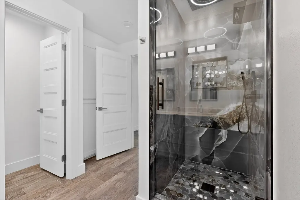 150 S Woodland Trail Double Oak TX 75077