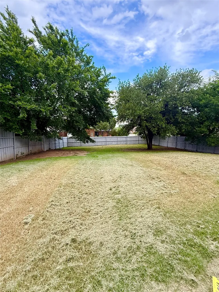 11501 Cotillion Drive Dallas TX 75228