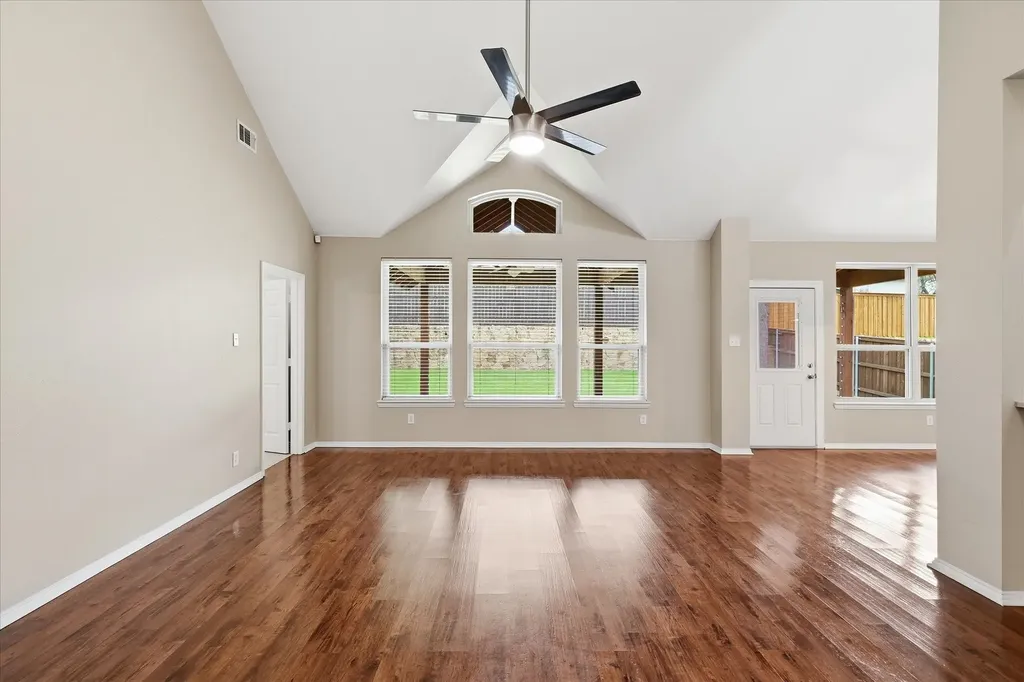 1709 Sunflower Drive Corinth TX 76210