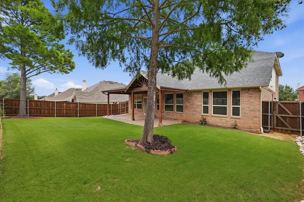 1709 Sunflower Drive Corinth TX 76210