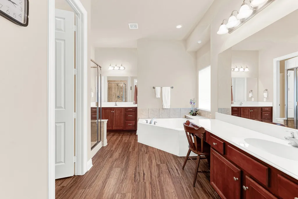 5724 New Castle Drive Richardson TX 75082