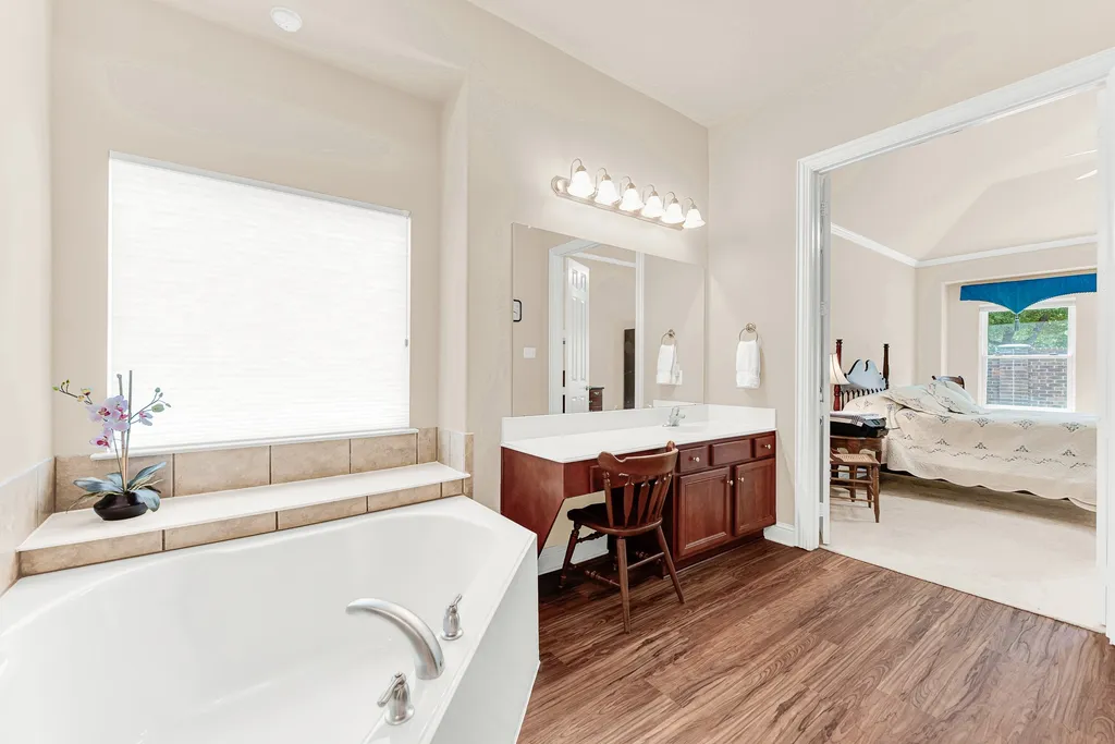 5724 New Castle Drive Richardson TX 75082