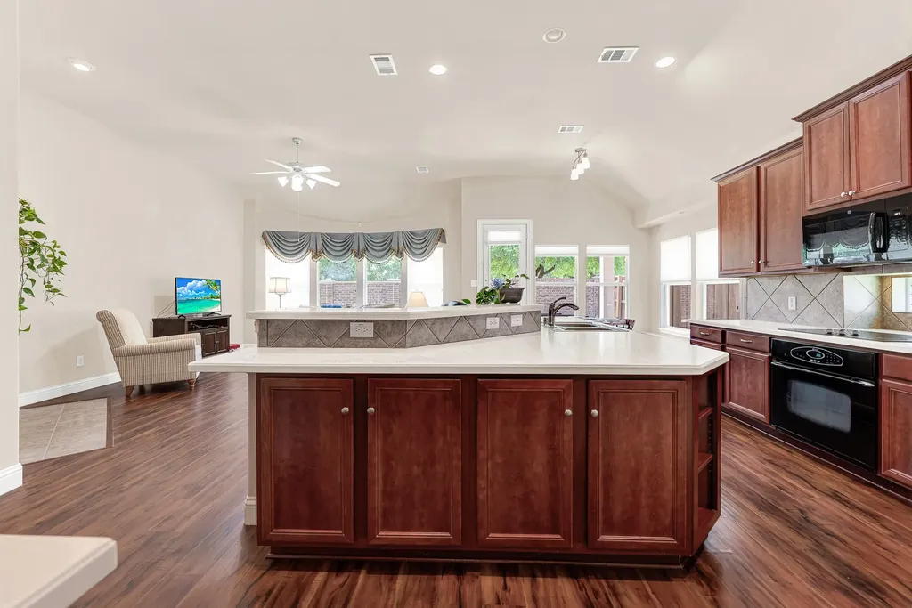 5724 New Castle Drive Richardson TX 75082