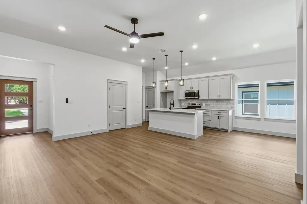 14583 Cherokee Lane Log Cabin TX 75148