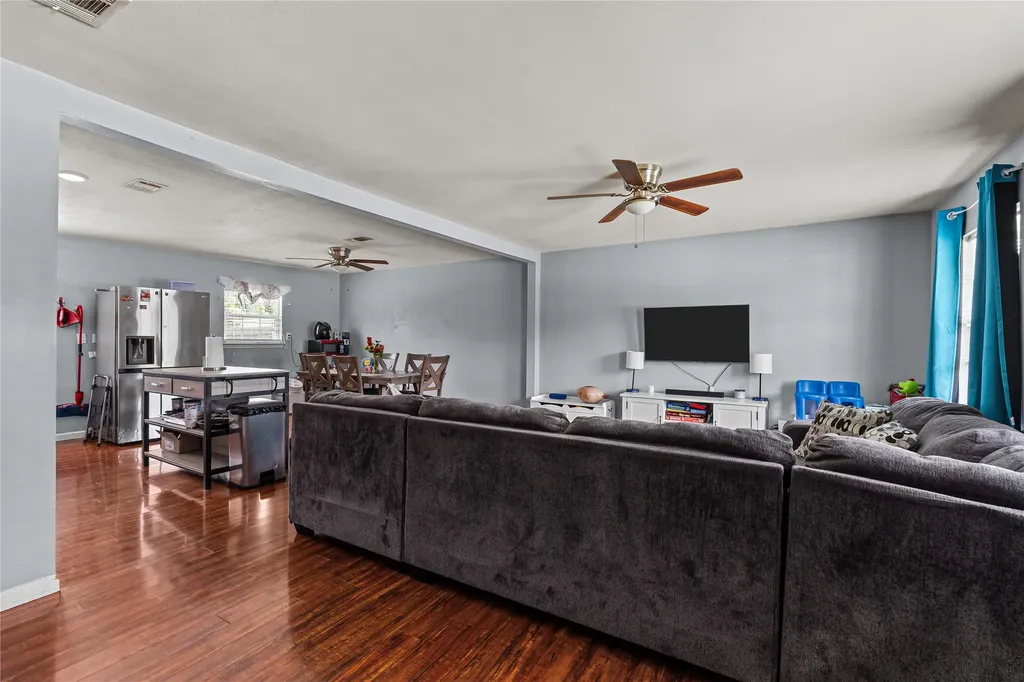 7036 Sandybrook Drive Fort Worth TX 76120
