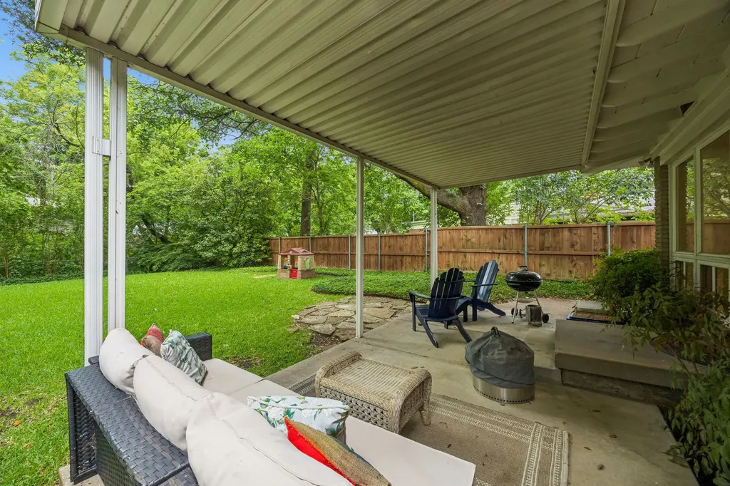 6418 Dunstan Lane Dallas TX 75214