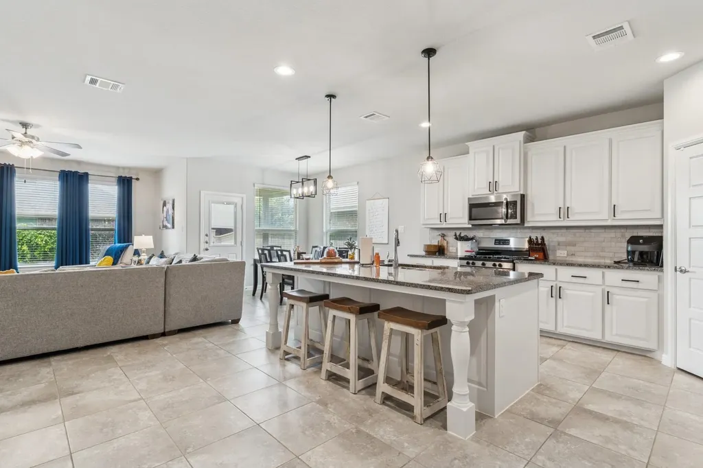 2417 Rooster Lane Northlake TX 76247