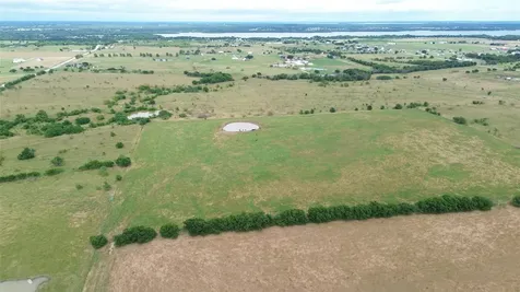 210.95 E Fm 922 Valley View TX 76272