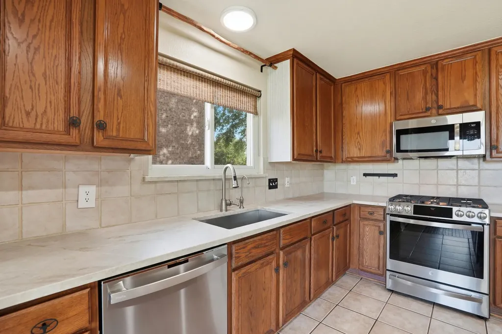 2801 Butler National Drive Pflugerville TX 78660