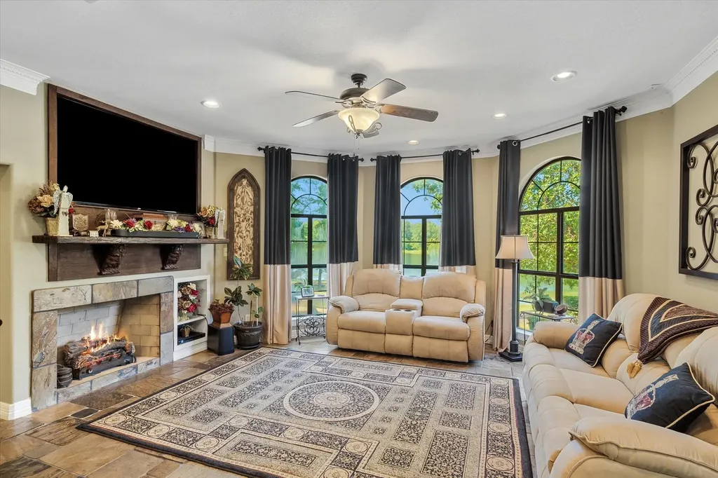 1056 County Road 3810 Hawkins TX 75765